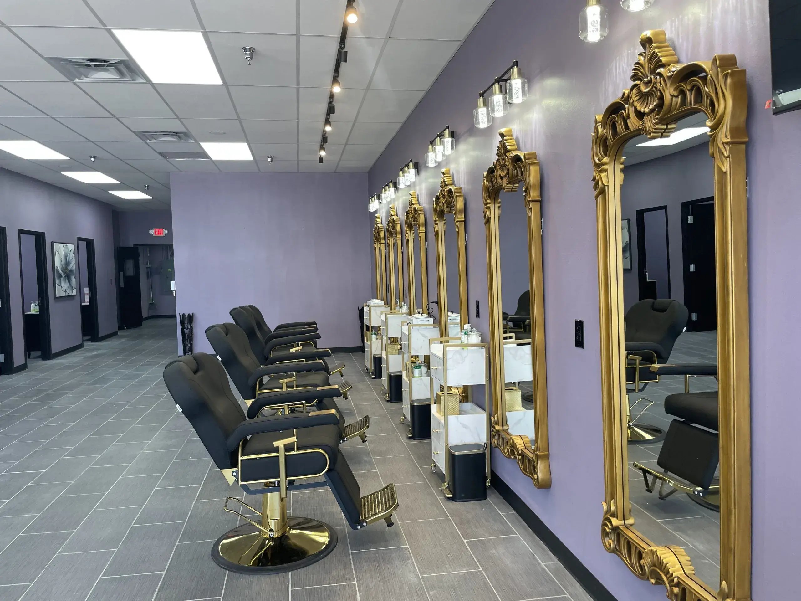 Newrain-Threading-Salon-Desoto-Inside-Mirrors-scaled